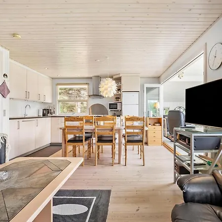 Feriehus Amazing In With Sauna *